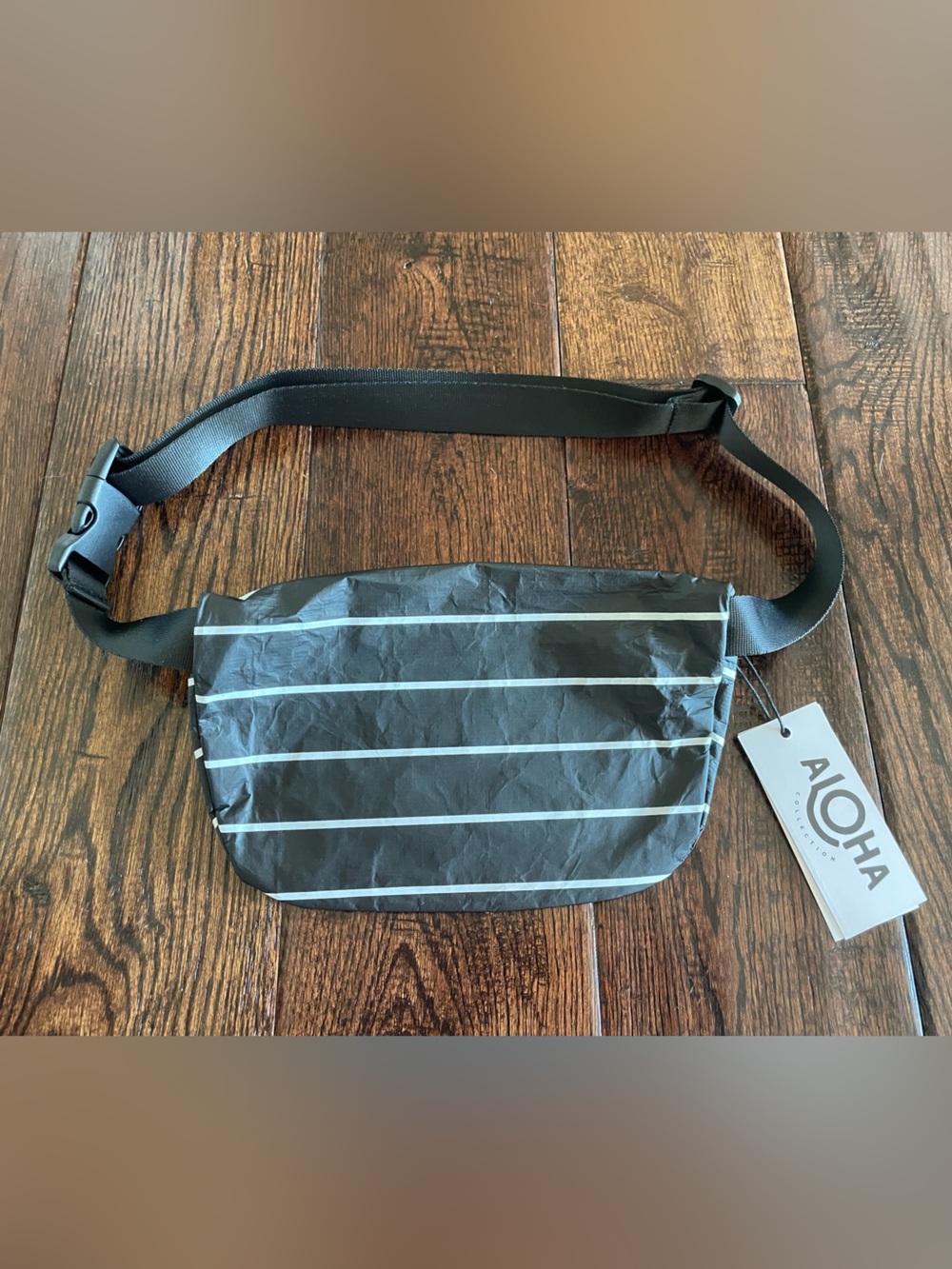 NEW Aloha mini hip bag 🖤 - Picture 6 of 7